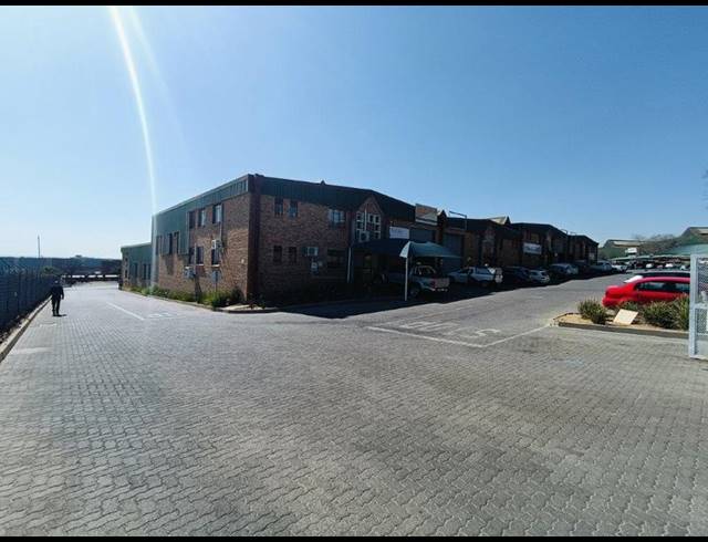 INDUSTRIAL PROPERTY TO RENT IN SAMRAND BUSINESS PARK